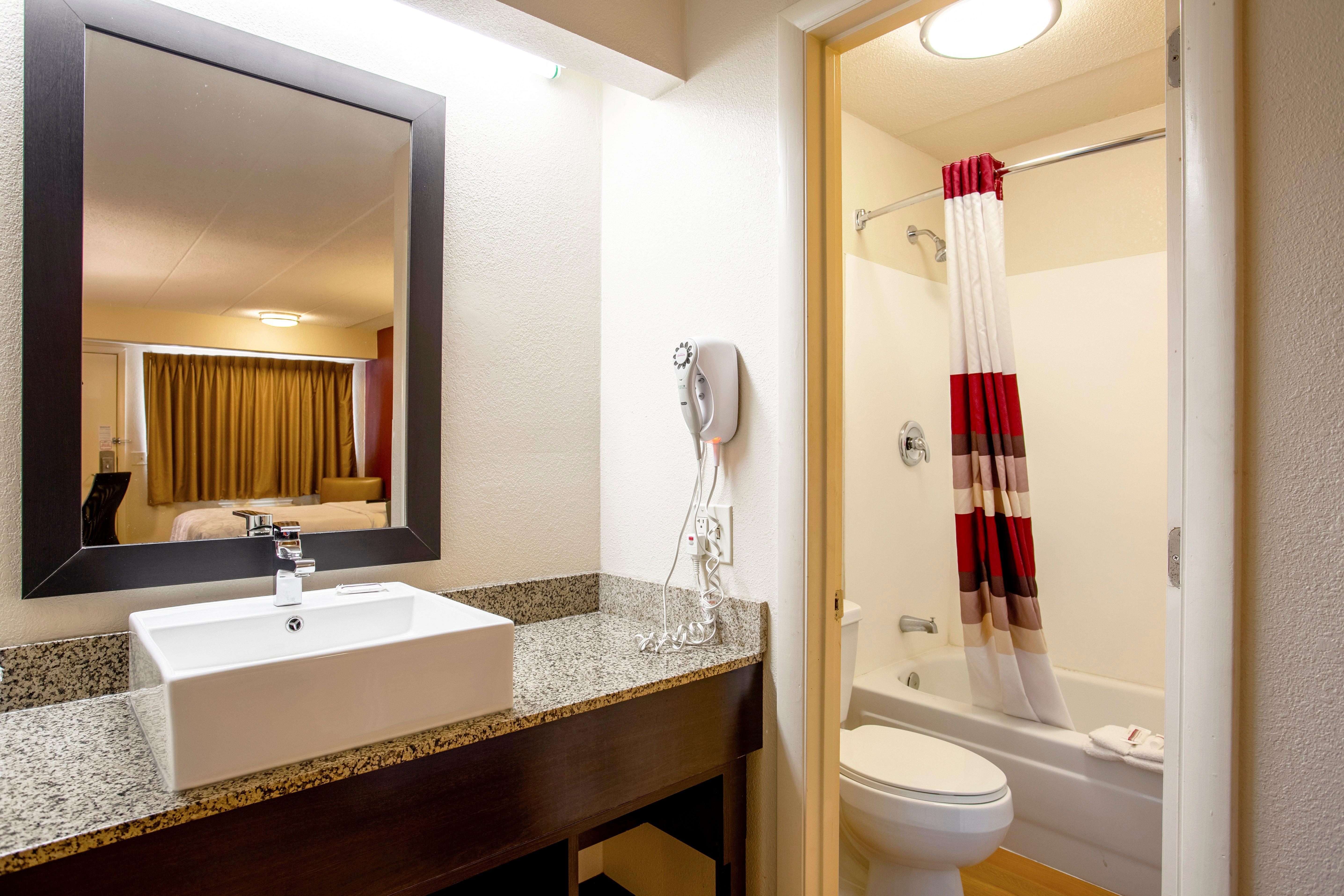 Red Roof Inn Plus+ Wilmington - Newark Кристиана Экстерьер фото