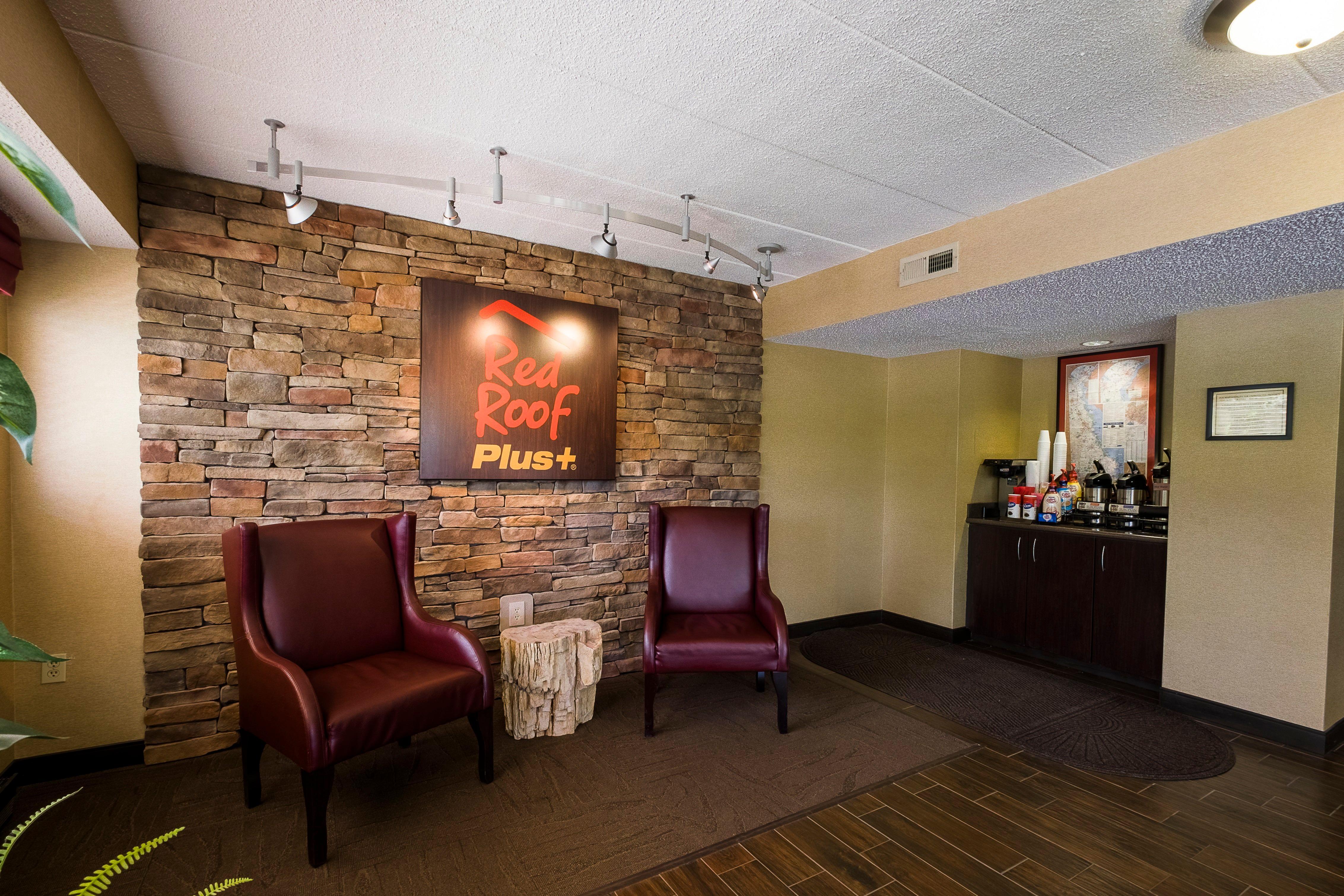Red Roof Inn Plus+ Wilmington - Newark Кристиана Экстерьер фото