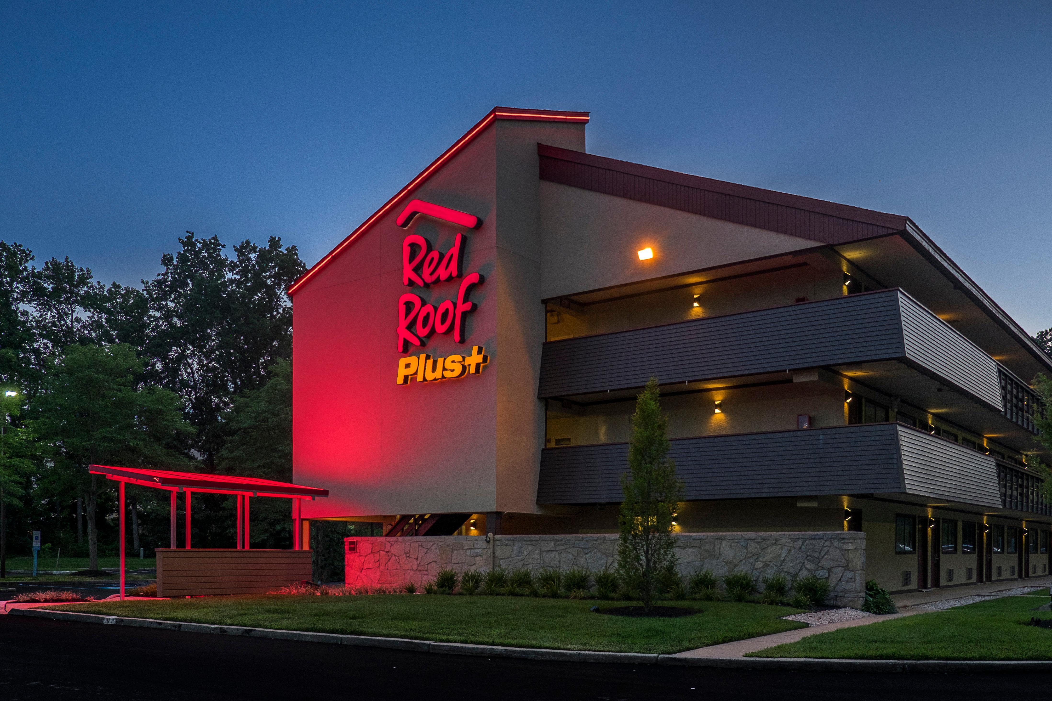 Red Roof Inn Plus+ Wilmington - Newark Кристиана Экстерьер фото