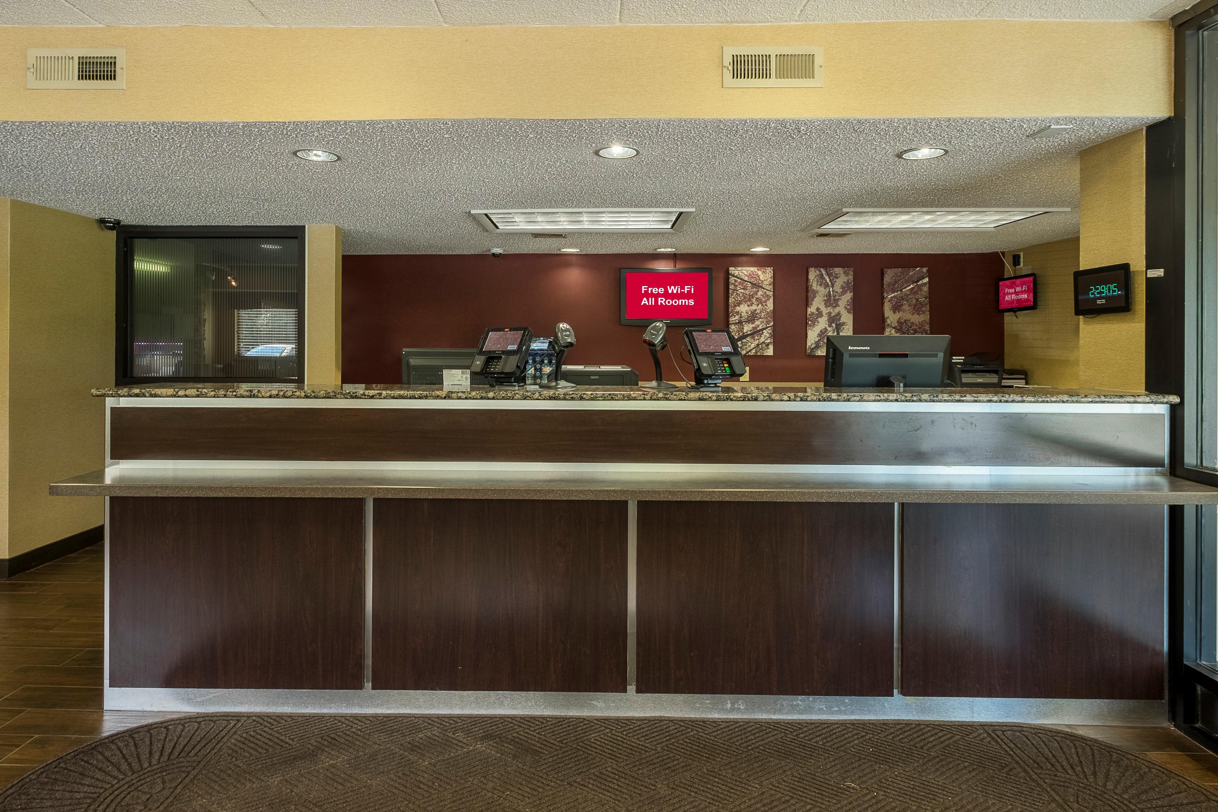Red Roof Inn Plus+ Wilmington - Newark Кристиана Экстерьер фото