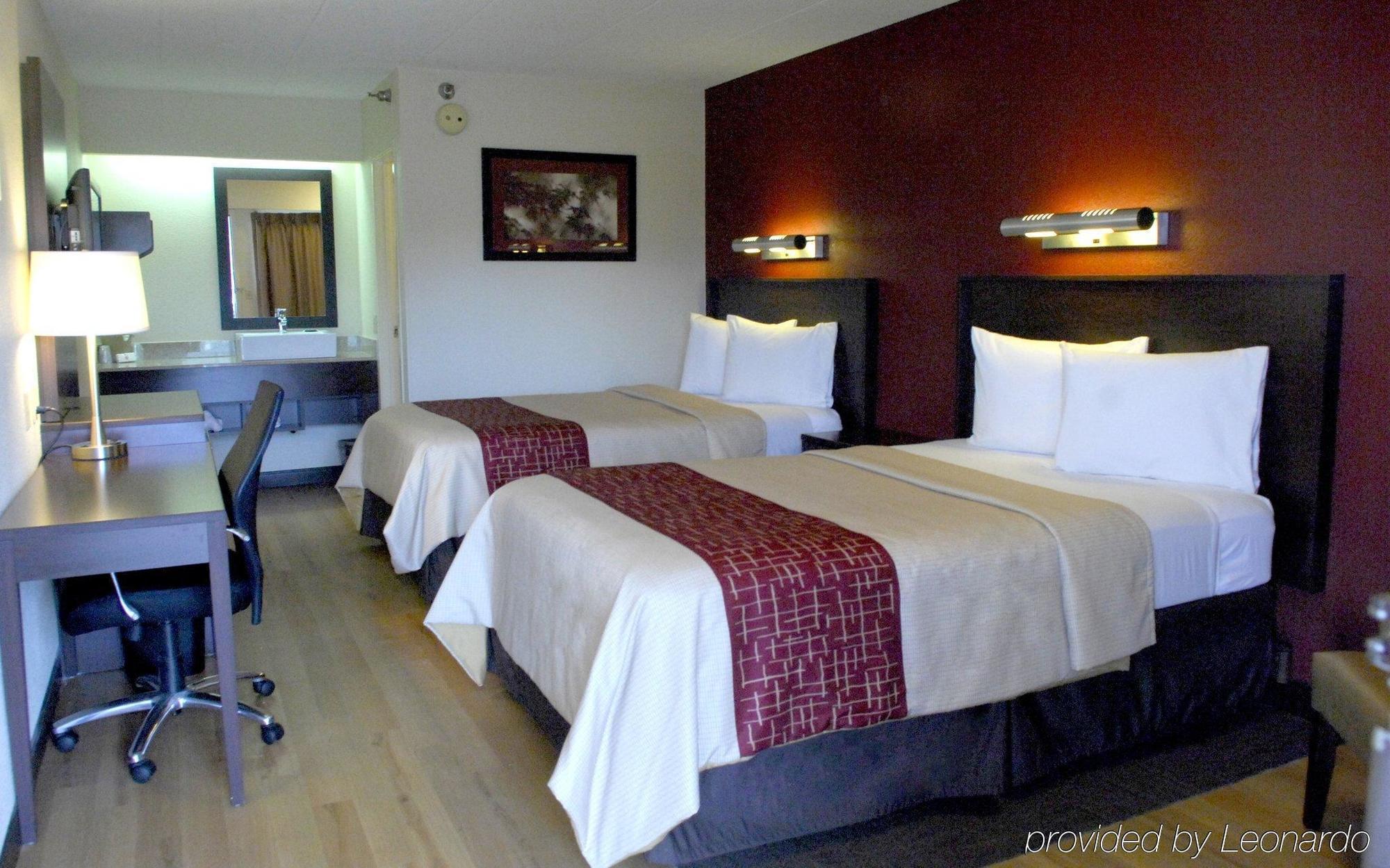 Red Roof Inn Plus+ Wilmington - Newark Кристиана Экстерьер фото