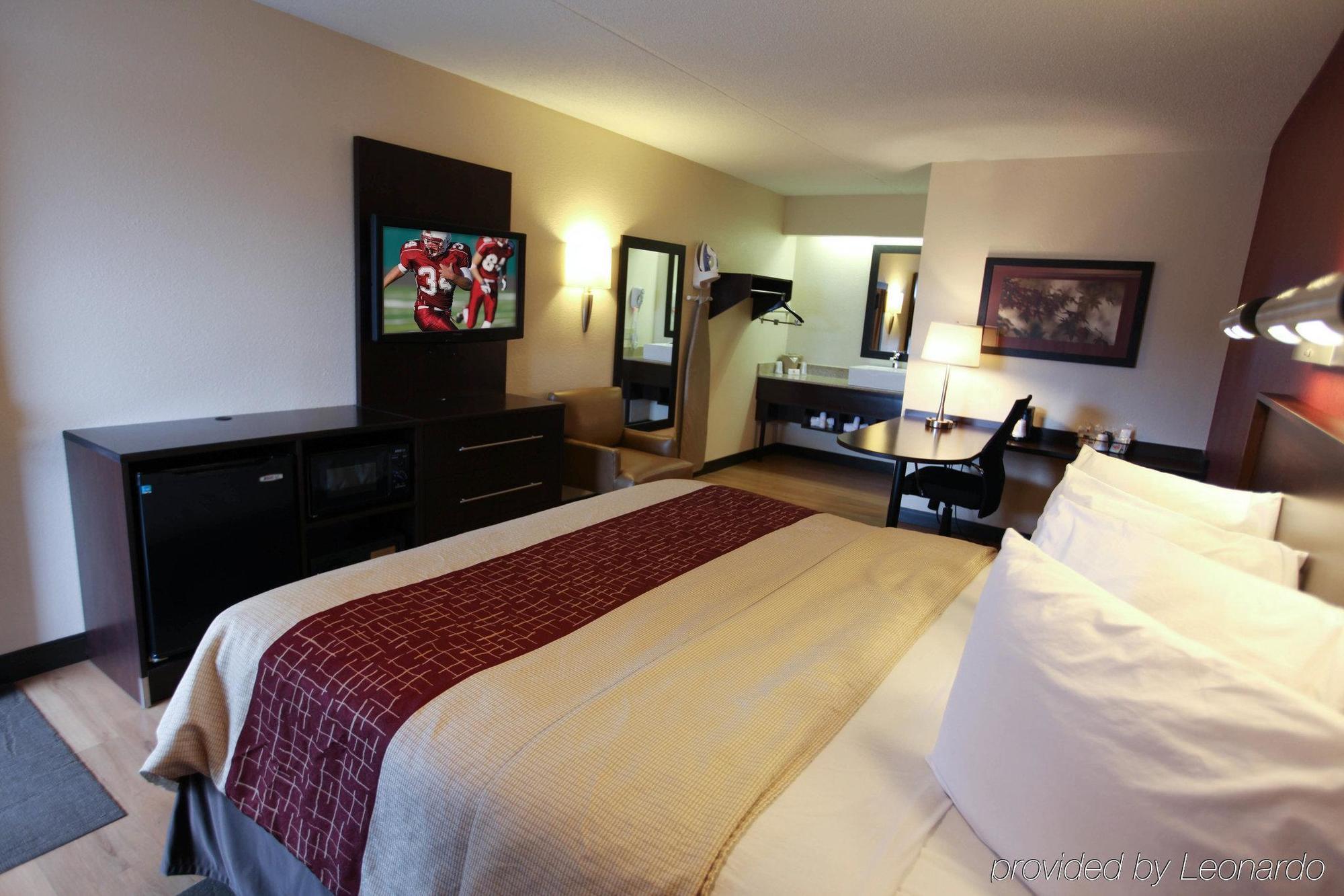 Red Roof Inn Plus+ Wilmington - Newark Кристиана Экстерьер фото