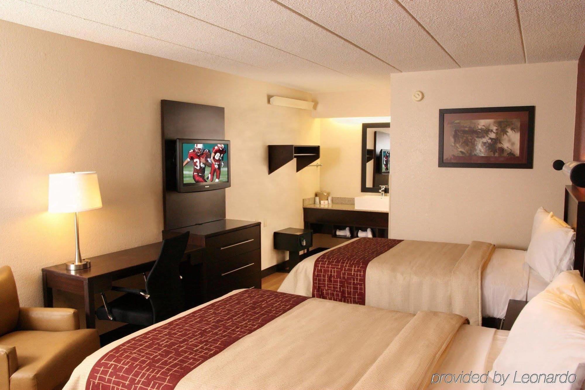 Red Roof Inn Plus+ Wilmington - Newark Кристиана Экстерьер фото