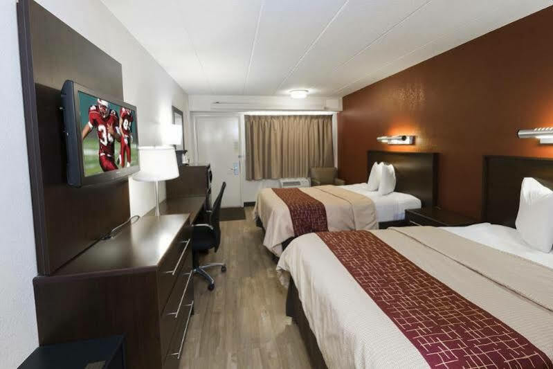 Red Roof Inn Plus+ Wilmington - Newark Кристиана Экстерьер фото